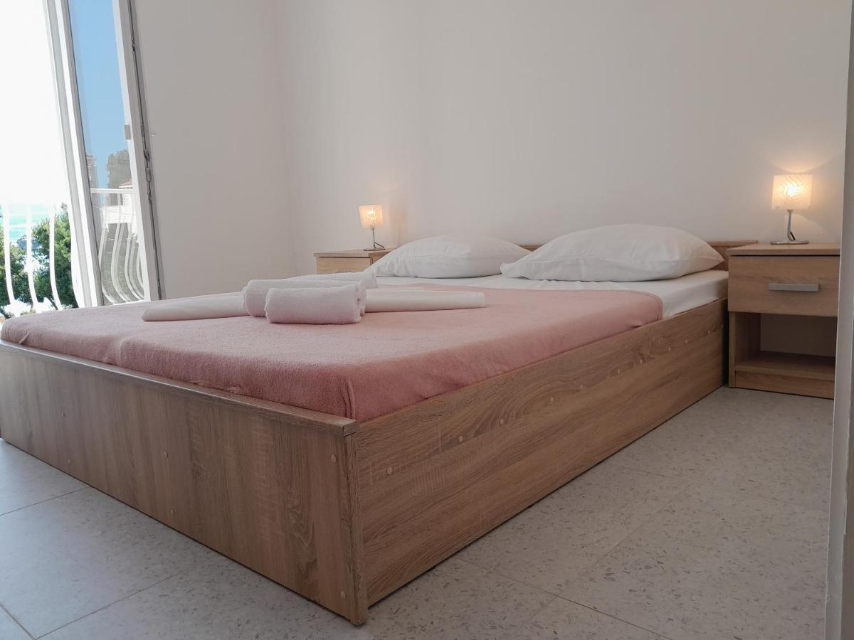 Apartmani Urlic Sreser Exterior photo
